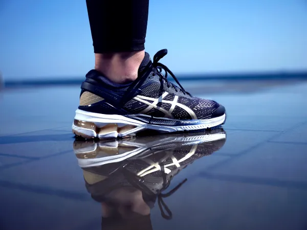 أكبر الماركات العالمية للأحذية الرجالية.. أناقة وتميز