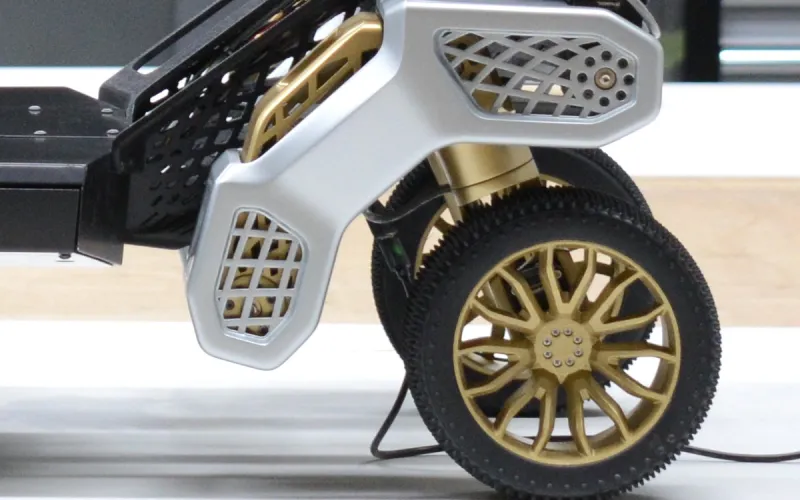 بأربع أقدام لتحدي الطرق الوعرة.. شاهد «النمر» سيارة هيونداي المبتكرة