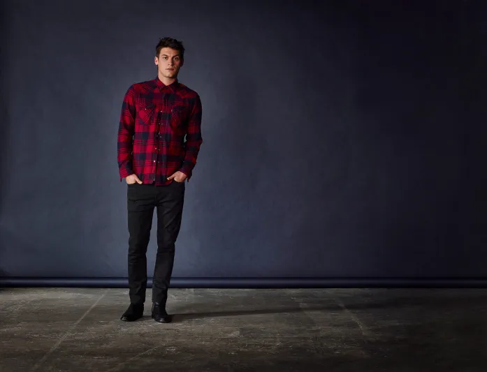 أبرز صيحات بناطيل جينز 2021