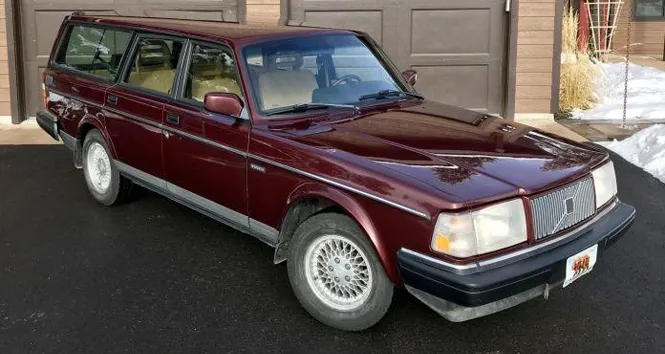 بين المتواضعة وشديدة الفخامة.. شاهد| سيارات أثرياء العالم