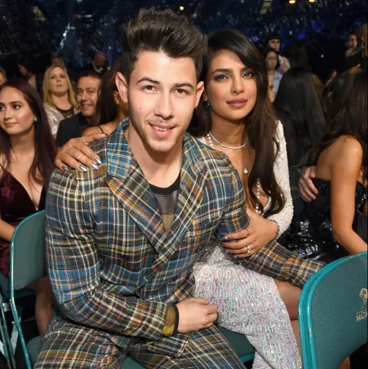 الثنائي الأكثر أناقة.. شاهد| إطلالات مميزة لبريانكا شوبرا ونيك جوناس