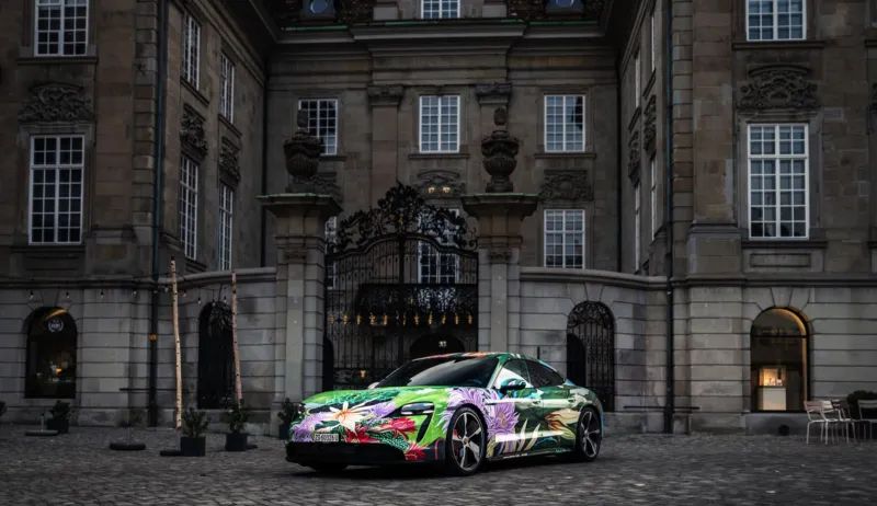 بلمسات من جمال الطبيعة ..شاهد نسخة فنية فريدة من بورش تايكان 4S