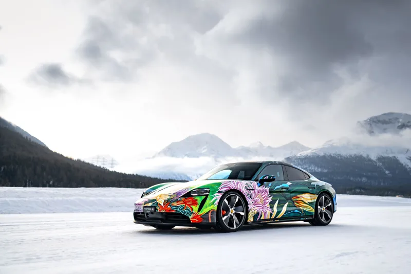 بلمسات من جمال الطبيعة ..شاهد نسخة فنية فريدة من بورش تايكان 4S