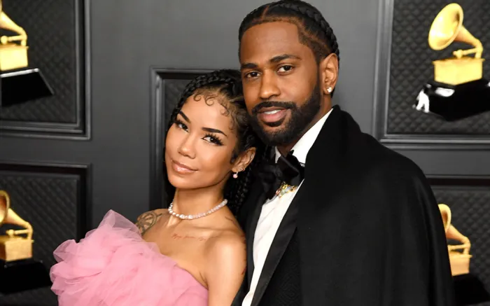 بين الغرابة والأناقة.. شاهد أبرز أزياء حفل جوائز جرامي 2021