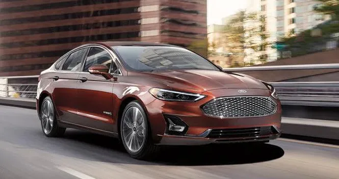 بين المتواضعة وشديدة الفخامة.. شاهد| سيارات أثرياء العالم