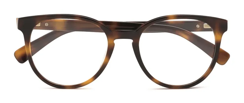 نظارة شمسية جديدة مستوحاة من حقيبة روسو الأيقونية