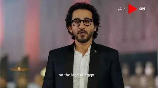 صور| أناقة بهرت العالم.. تفاصيل بدلات فناني موكب المومياوات الملكية