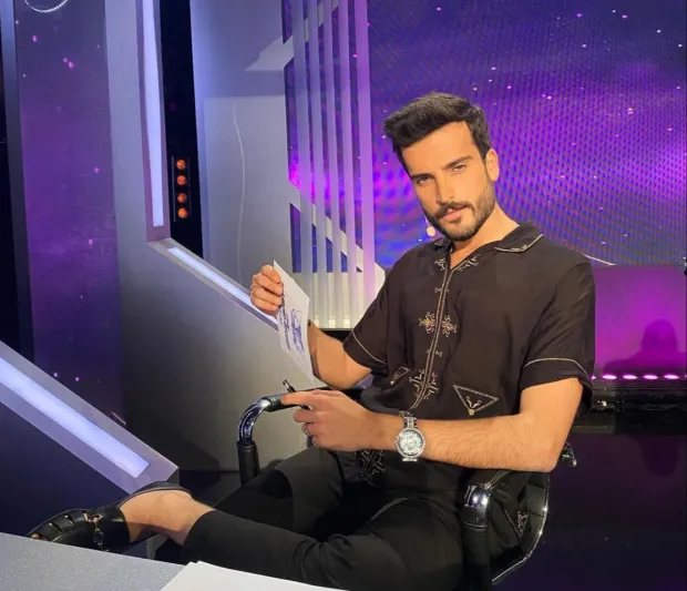 صور| بين الكلاسيكية الشبابية والعصرية.. إطلالات مميزة لمهند الحمدي 