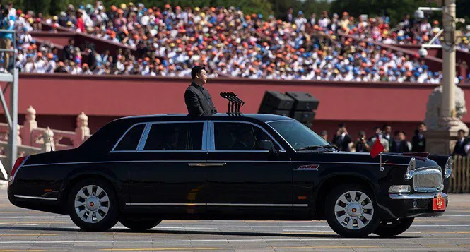 لماذا يفضل الرئيس الصيني سيارته الخاصة على الهليكوبتر؟