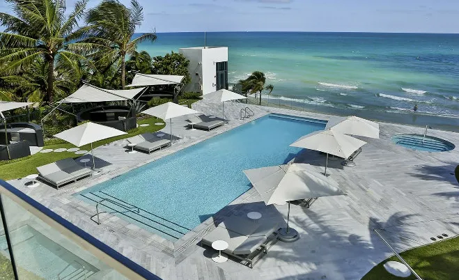 بسعر 7 ملايين دولار.. شاهد| فخامة منزل ميسي الجديد بميامي