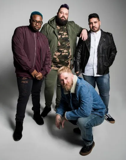 ودع ملابسك المملة.. أزياء عصرية أنيقة لأصحاب الوزن الزائد (صور) 