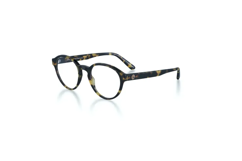 "GIORGIO ARMANI" تطرح مجموعة نظارات جديدة لعشاق الأناقة من الجنسين