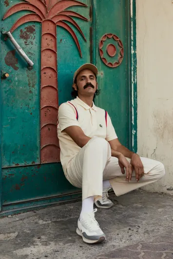 LACOSTE تحتفي بشهر رمضان بتشكيلة صيفية وحملة خيرية