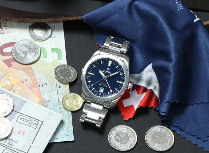 أفضل الساعات للمسافرين.. تخبرك بالتوقيتات المختلفة