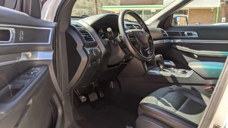 شاهد| فورد إكسبلورر ليموزين بسعر خيالي.. اكتشف مواصفاتها