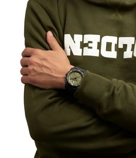 علامة Bell & Ross تقدم إصداراً محدوداً من ساعة BR 03 DIVER MILITARY