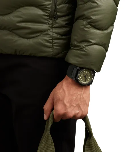 علامة Bell & Ross تقدم إصداراً محدوداً من ساعة BR 03 DIVER MILITARY