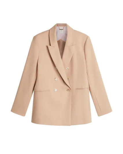 عكست روحاً شبابية وأنيقة.. إليكم مجموعة Ted Baker لربيع وصيف 2021