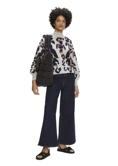 عكست روحاً شبابية وأنيقة.. إليكم مجموعة Ted Baker لربيع وصيف 2021