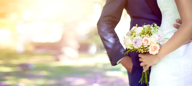 عروس تقرر الزواج من أحد المعازيم بعد هروب عريسها والنهاية كارثية !