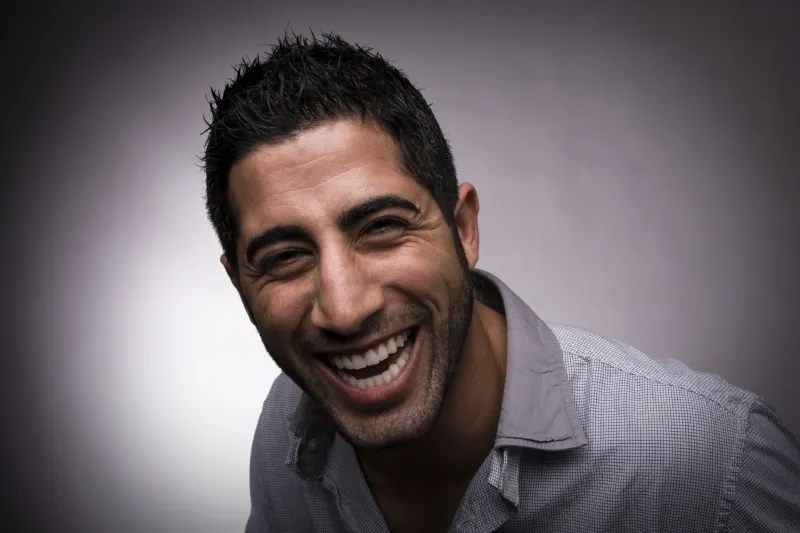 يخلّصك من الألم ويحرق الدهون.. ماذا يفعل الضحك في أجسامنا؟