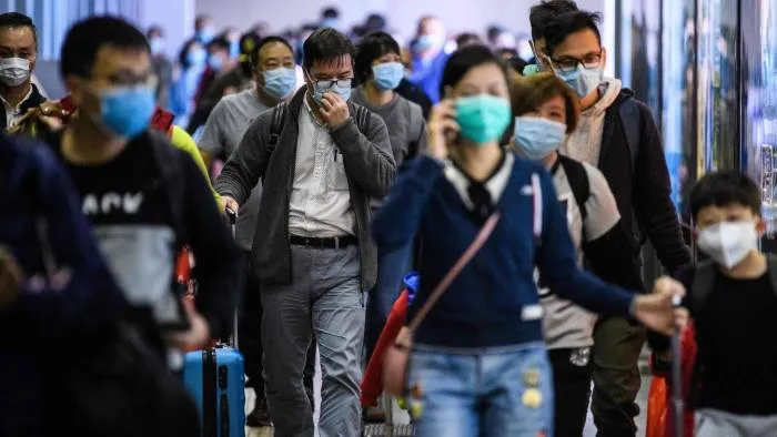 هل سيبقى كورونا إلى الأبد؟ الأطباء يجيبون 