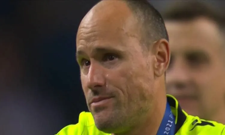 بين الانكسار والفرحة.. الدموع تغرق ملعب نهائي الأبطال (فيديو)