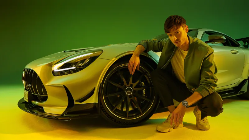 ساعة Pilot’s Watch Chronograph Edition AMG: كرنوغراف مستوحى من هندسة السيارات