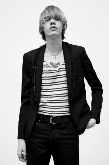 أحدث صيحات الموضة للرجال لربيع وصيف 2021