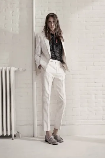 أحدث صيحات الموضة للرجال لربيع وصيف 2021