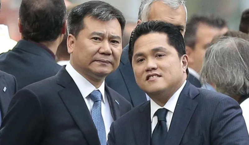 ملياردير صيني ساعد صديقه فخسر نصف ثروته