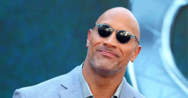 ماذا يجمع بين دواين جونسون وأغنى رجل في العالم؟