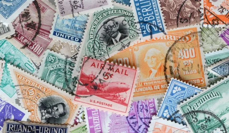بيع أغلى طابع بريد في العالم بسعر خيالي 