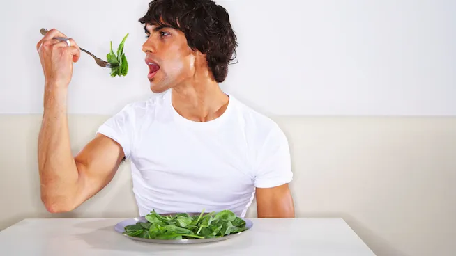 السبانخ .. كنز من الفوائد الصحية لا تفوته