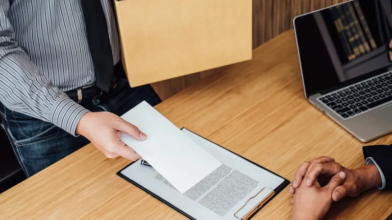 إشارات واضحة تخبرك بأنه حان وقت ترك العمل