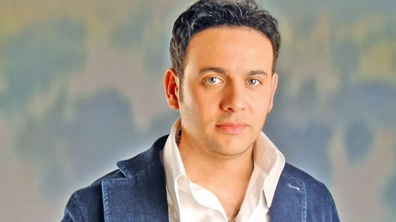 تعرف على كيفية دخول الفنان مصطفى قمر إلى "تيك توك"