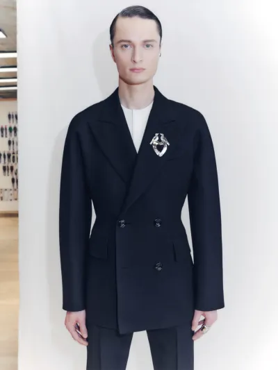 لإطلالة أنيقة.. إليكم تشكيلة أزياء متنوعة لموسم خريف وشتاء 2021 