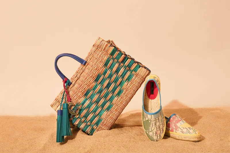 تشكيلة إكسسوارات مميزة من هيريرا مستوحاة من ألوان الصيف المنعشة