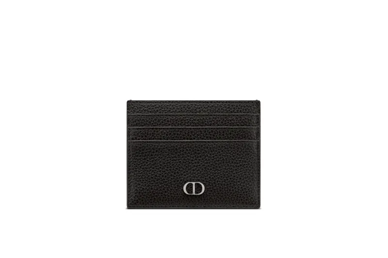 تعرف على مجموعة "ديور" الجديدة من الهدايا والإكسسوارات للرجال