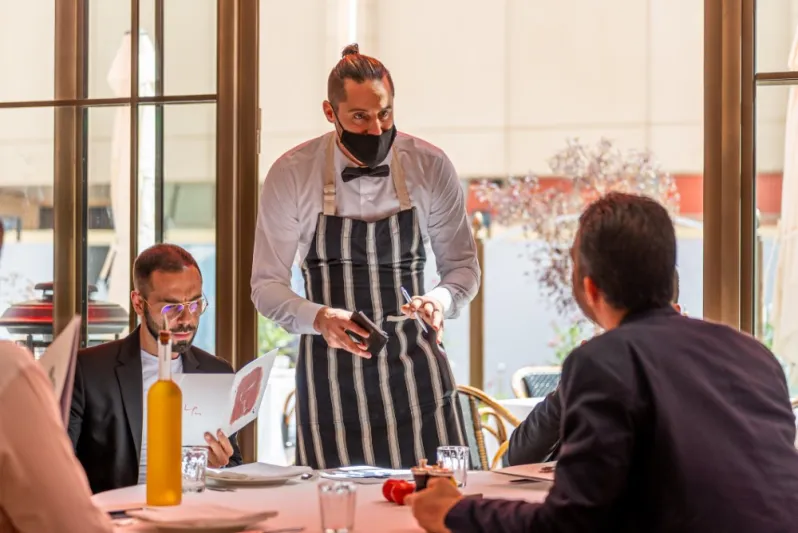 الافتتاح الكبير: المطعم الفرنسي المتوسطي الأيقوني "أل بي أم" يحط الرحال في الرياض