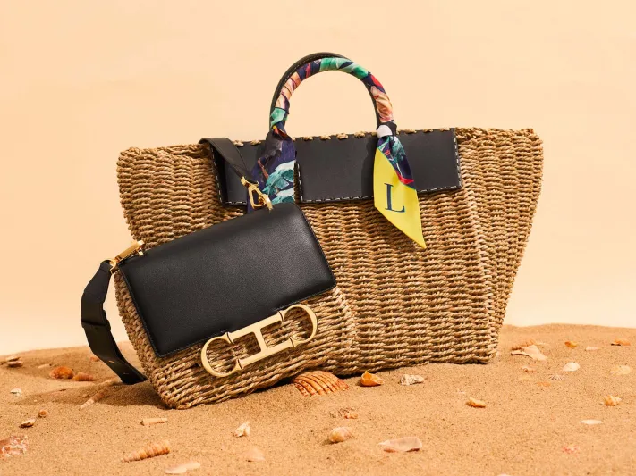 تشكيلة إكسسوارات مميزة من هيريرا مستوحاة من ألوان الصيف المنعشة