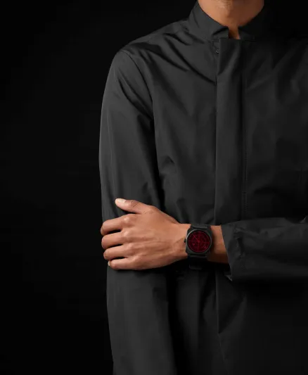 ساعة BR 03-92 Red Radar Ceramic.. مستوحاة من شاشات الرادار