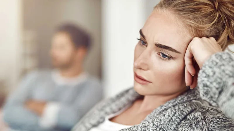 كيف تتعامل مع زوجتك الغاضبة؟ نصائح الخبراء لتفادي الأسوأ