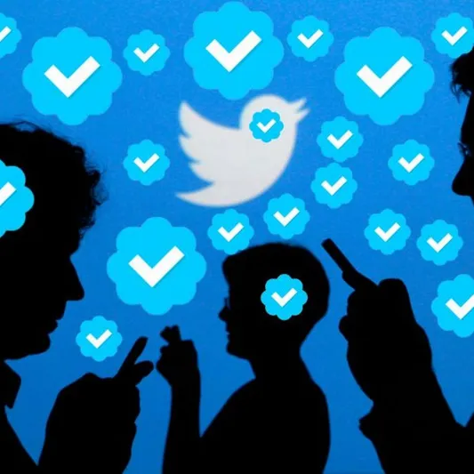 لماذا يرفض «تويتر» منح حسابك العلامة الزرقاء؟ 