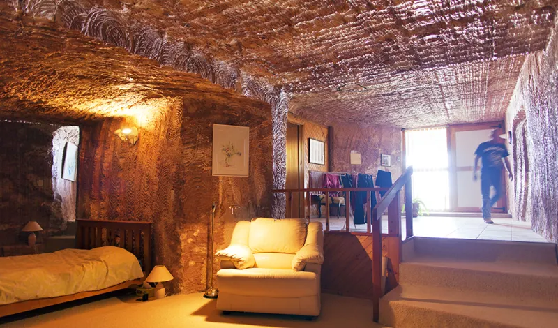 شاهد| قرية أسترالية كاملة يعيش سكانها تحت الأرض!