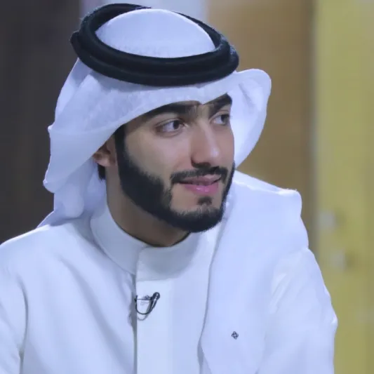 سيدة تطلب من «حمد سعود» الزواج بابنتها على الهواء.. ورد صادم من المنشد (فيديو)