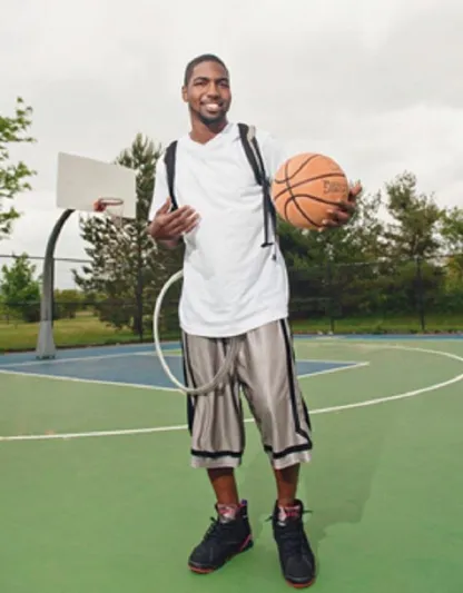 كيف عاش شاب 18 شهراً بلا قلب؟ (فيديو) 