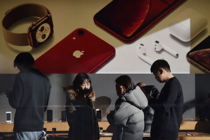 أبل تحرم هواتف آيفون القديمة من أبرز مميزات نظام iOS 15