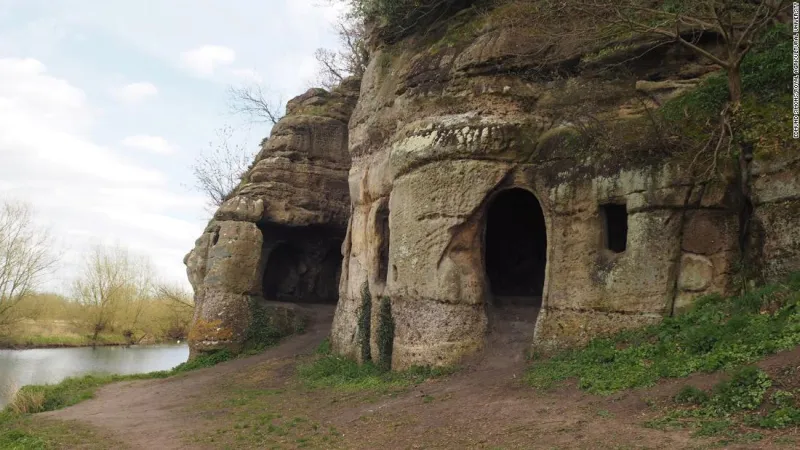 اكتشاف كهف كان منزلا لملك إنجلترا