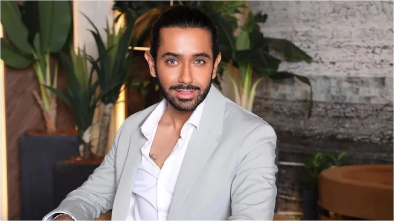 تفاصيل تعرض صالح الراشد لهجوم حاد بسبب تكسير الصحون (فيديو)